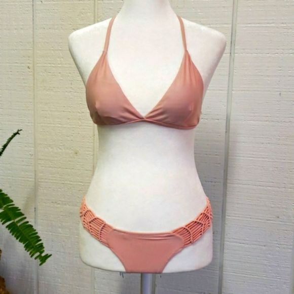 Baby Pink Macrame 2 Piece Low Cut Skimpy Coverage Bikini Small - Picture 1 of 6